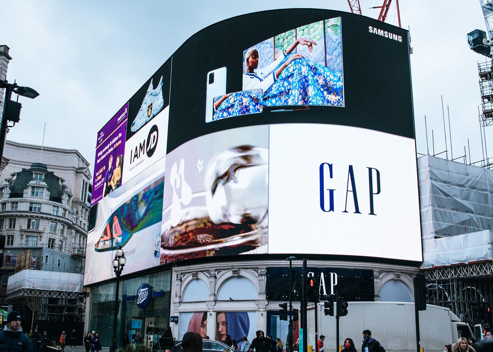Digital billboard advertising